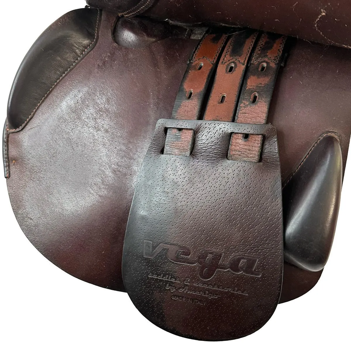 Amerigo Vega 17" Used Close Contact Saddle