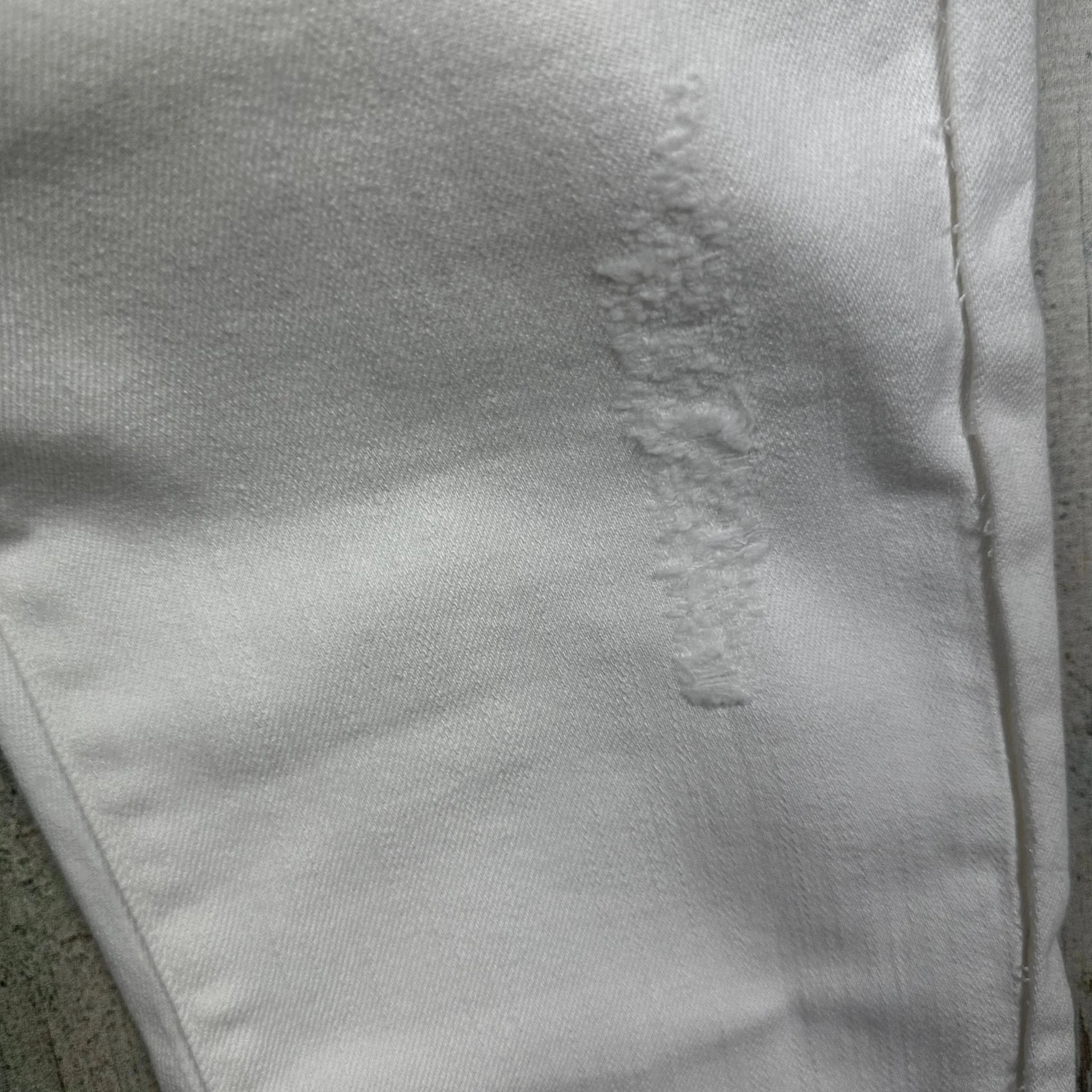 IKKS France Ladies White Slim Fit Jeans- Size 27