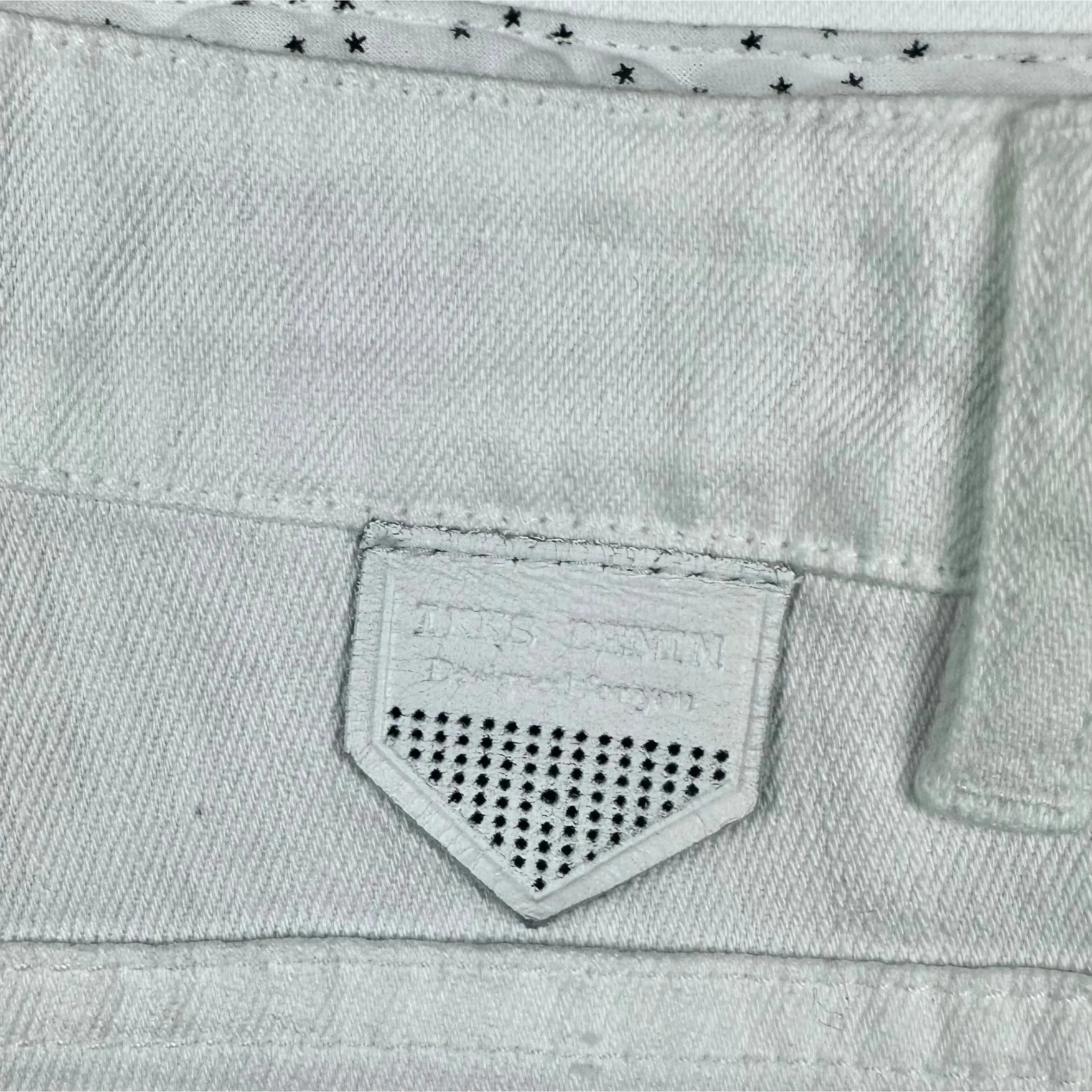 IKKS France Ladies White Slim Fit Jeans- Size 27