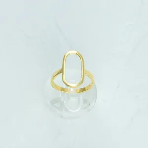 Modern oval ring