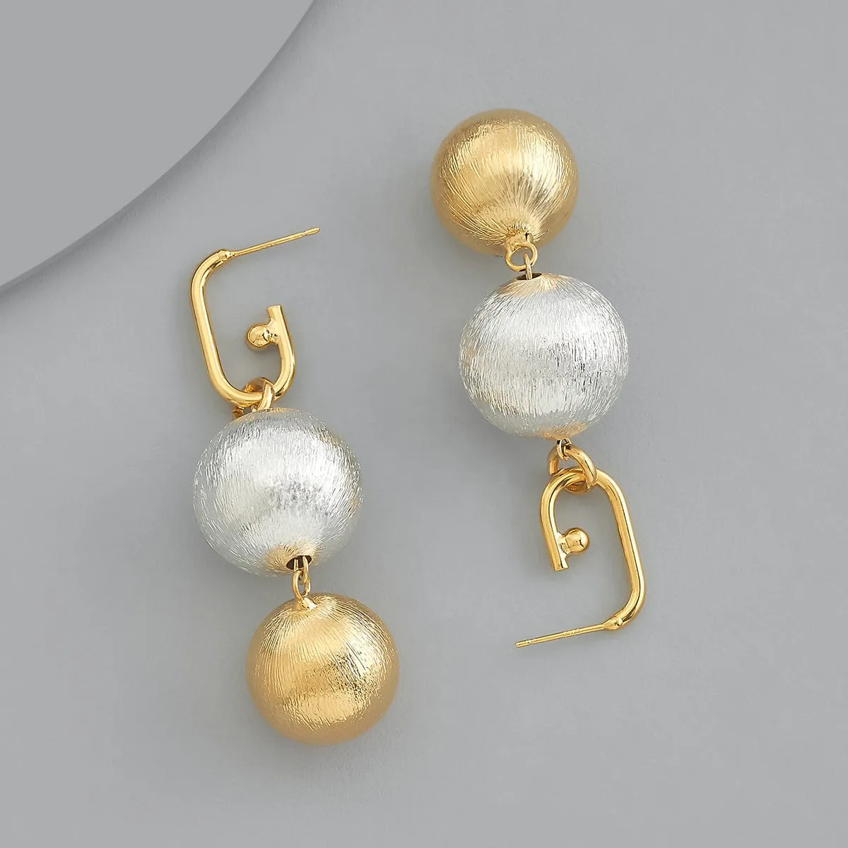 Trendy Earring 171686