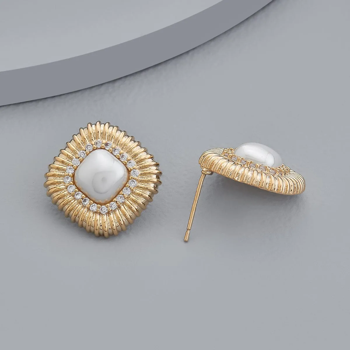 Trendy Earring 171733