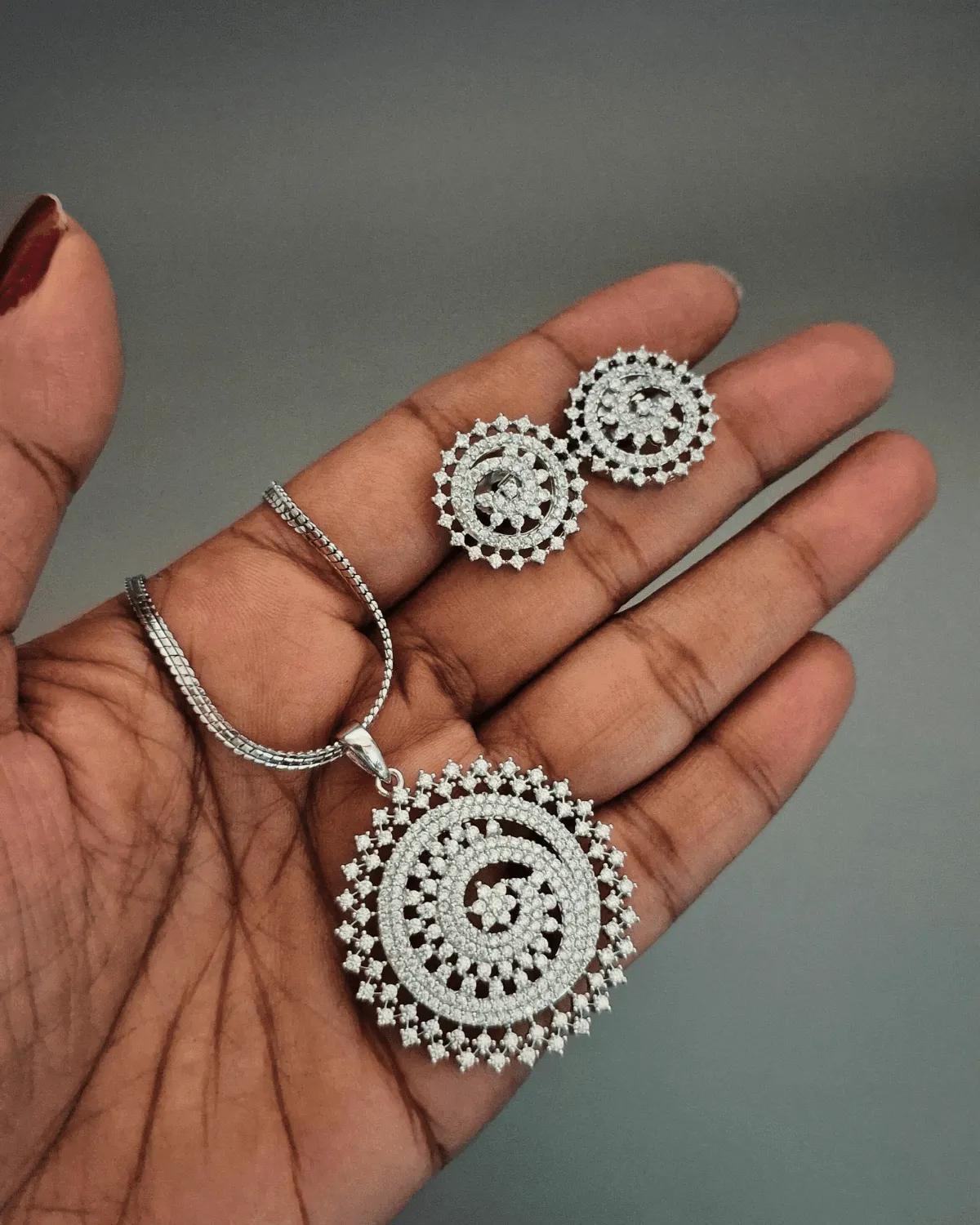 Zevarly Zara Sparkle AD Pendant Set